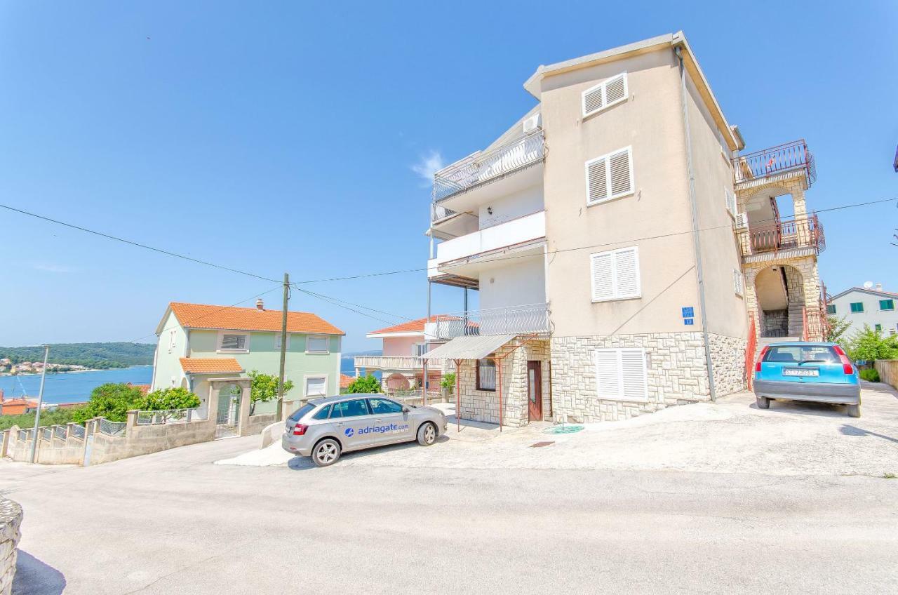 Apartment Ljubica Okrug Gornji Exterior photo